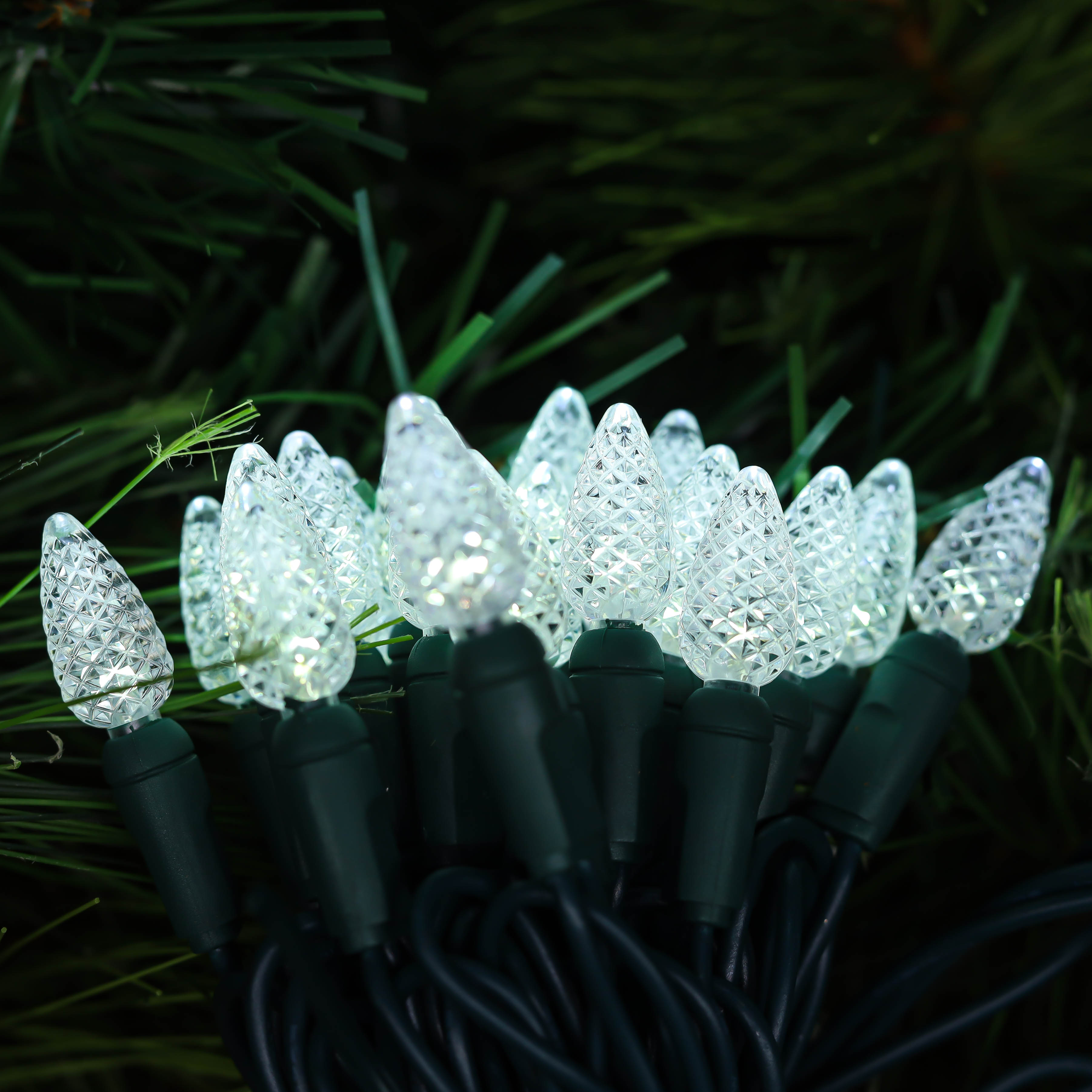 سلسلة مصابيح LED من الدرجة التجارية C3 من UL للاستخدام الخارجي لعيد الميلاد باللون الأبيض البارد