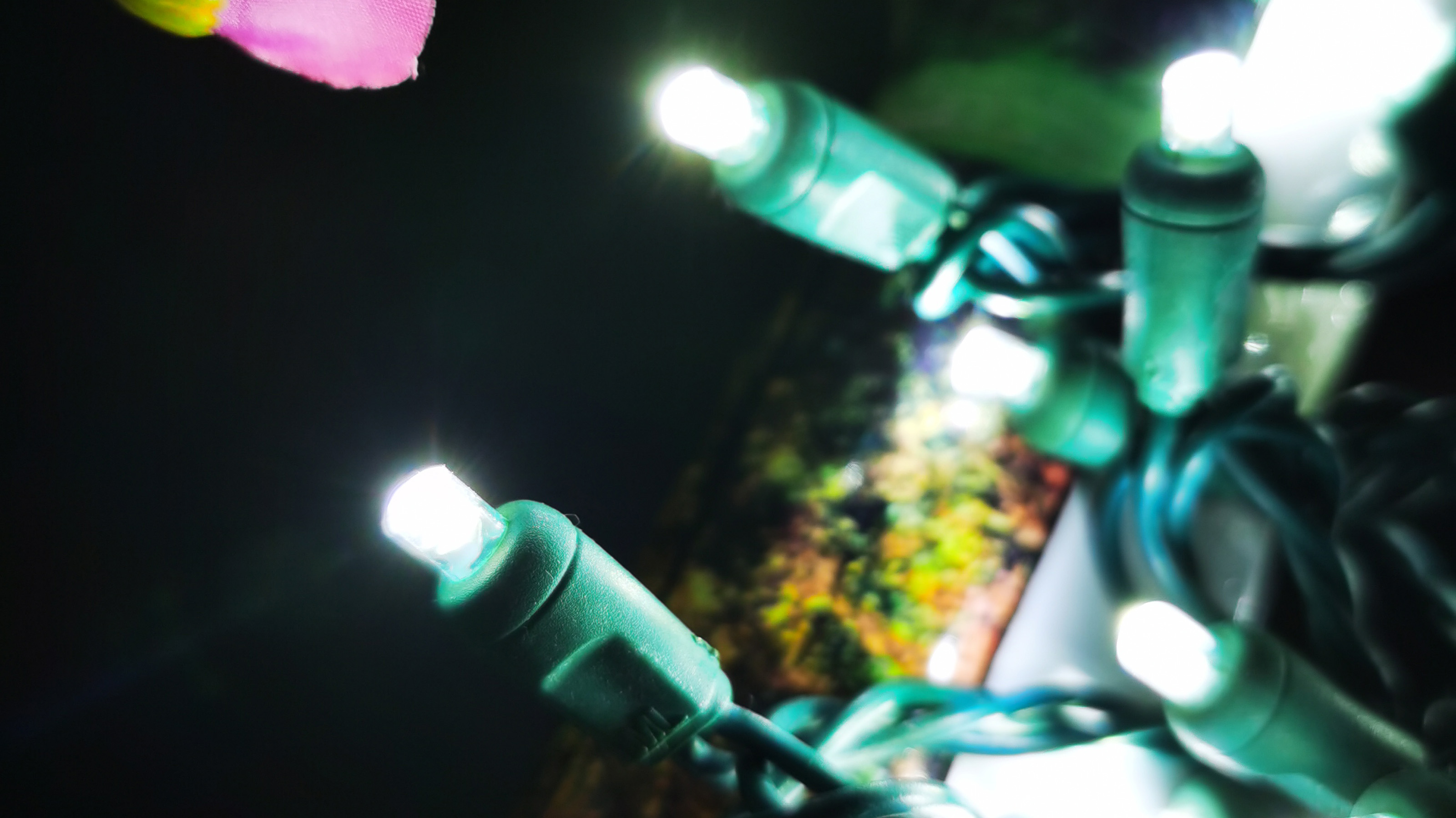 ما هي أفضل أضواء سلسلة الطاقة الشمسية في الهواء الطلق