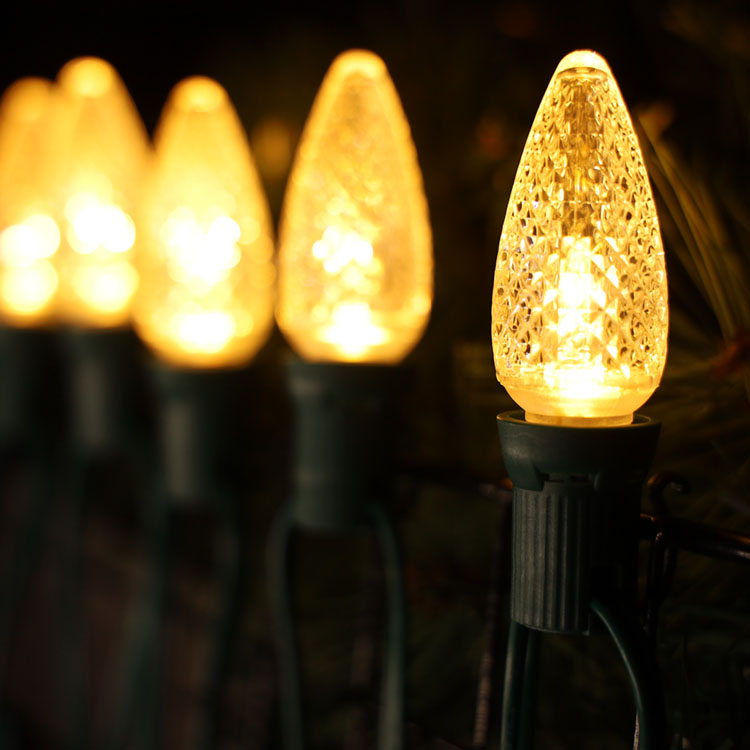 مصابيح بديلة LED بيضاء دافئة مقاومة للماء من UL C9 E17 Minleon