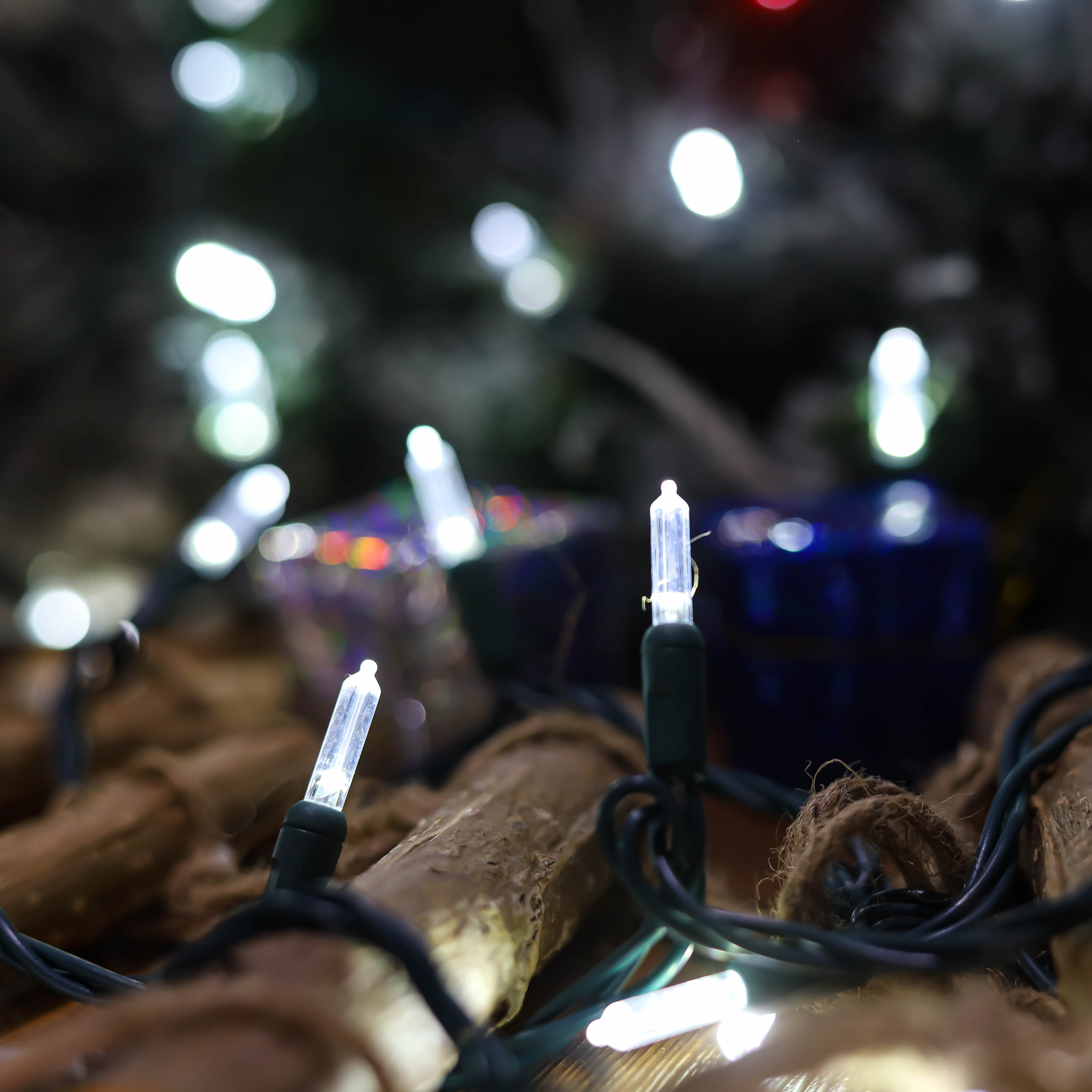 T5 LED UL سلسلة أضواء ضوء عيد الميلاد الأبيض البارد مجموعة الاستخدام في الهواء الطلق